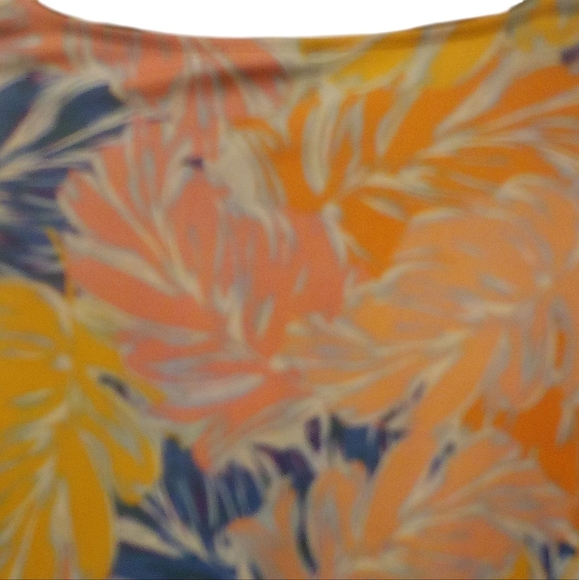 Caribbean Joe - Tropical Floral Pattern, Short Sleeve W/ Tie Accent, Size Medium - Picture 7 of 15